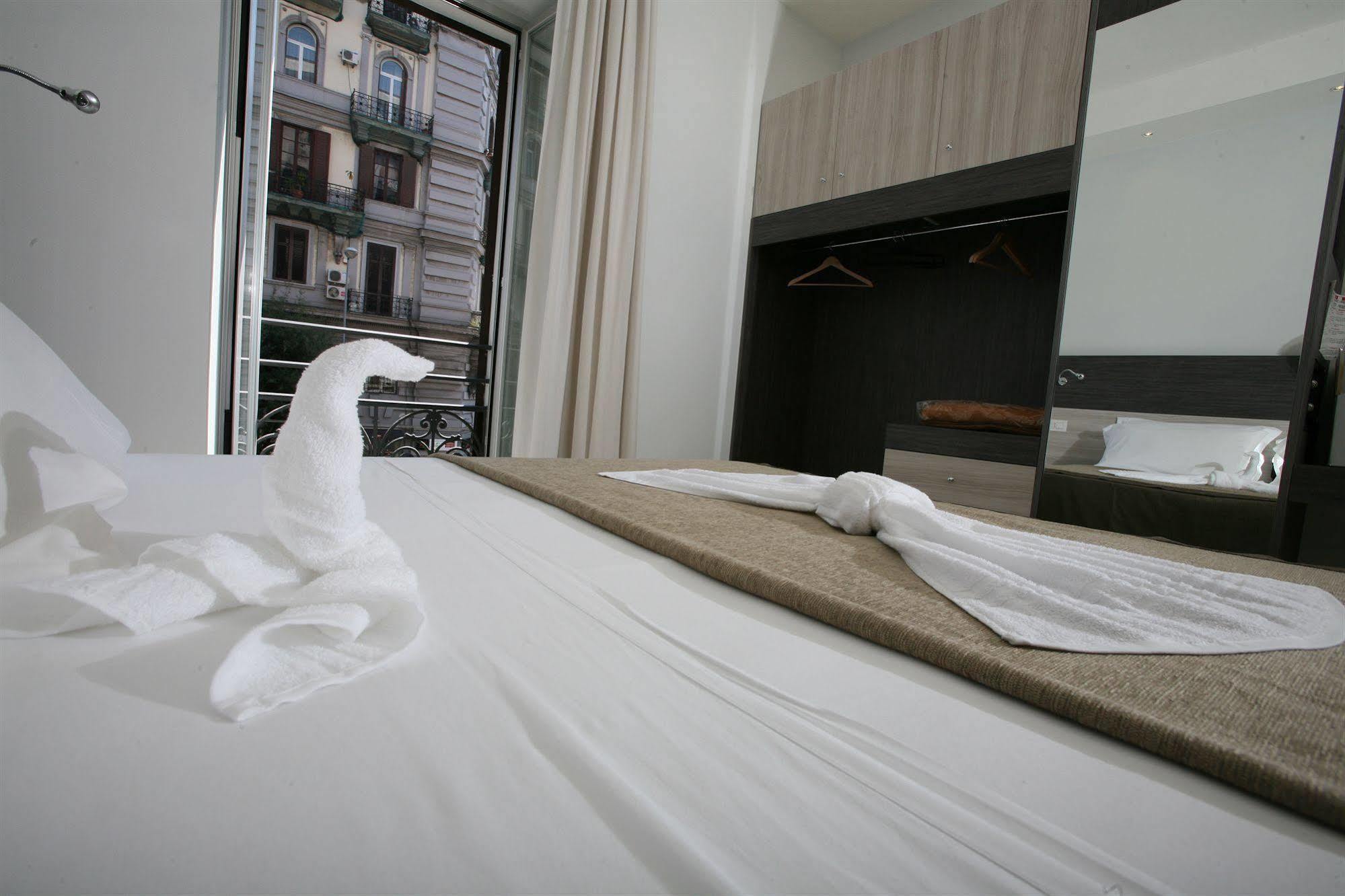 Napoli Suite Экстерьер фото